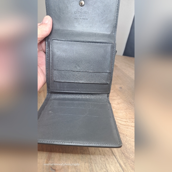 Louis Vuitton Monogram Mat Elise Wallet - Picture 10 of 14